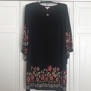 CUTE BLACK DRESS!